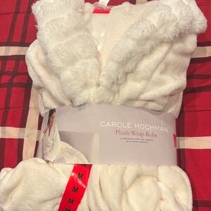 Midnight by Carole Hochman Soft Cream Plush Robe